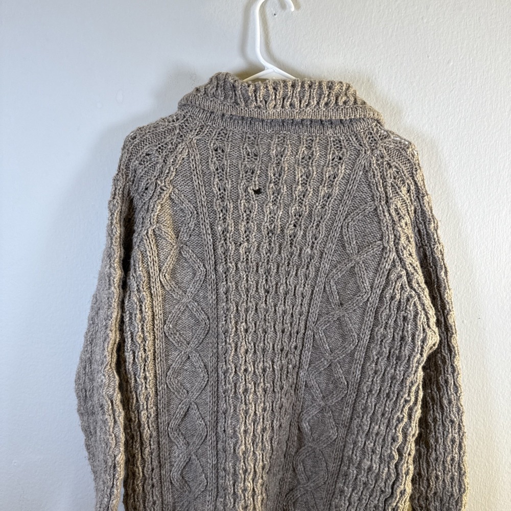 Carraig Donn Aran Sweater Cardigan Women Sz L Beige Wool Cable Knit pocket - Picture 8 of 13